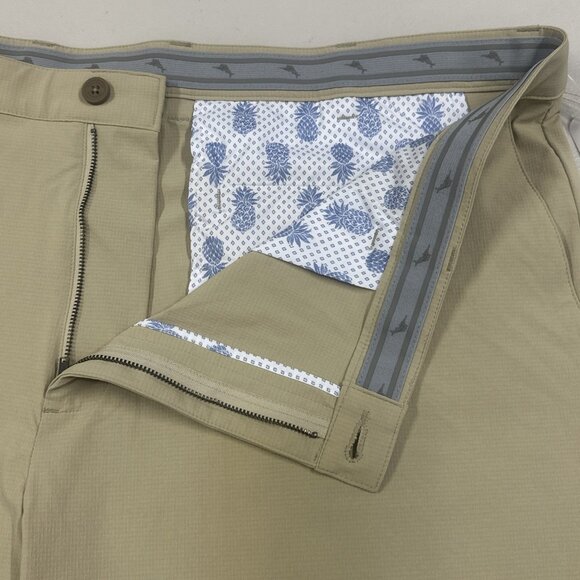 Tommy Bahama Men's Big & Tall Size 48RG Stone Khaki Chip Shot Performance Shorts - Picture 3 of 11